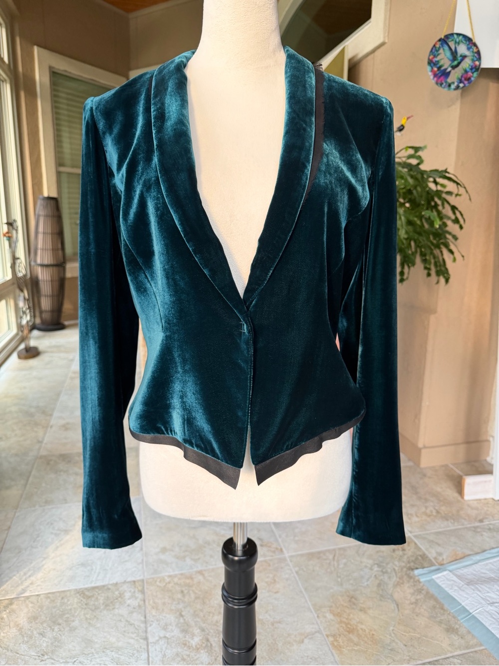 Elie Tahari velvet jacket
